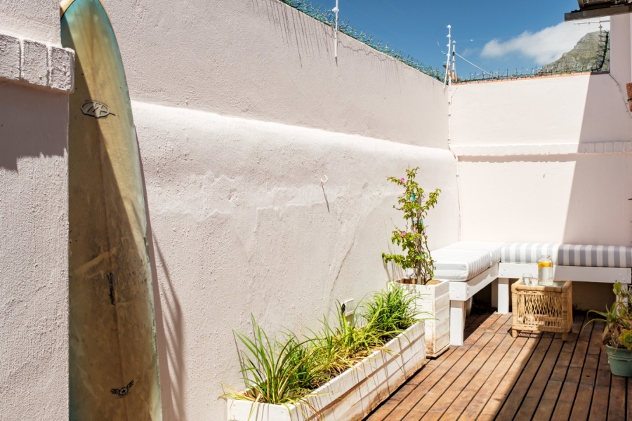 To Let 2 Bedroom Property for Rent in Gardens Western Cape